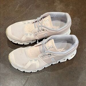 On Cloud 5 Running Shoes - Shell/White